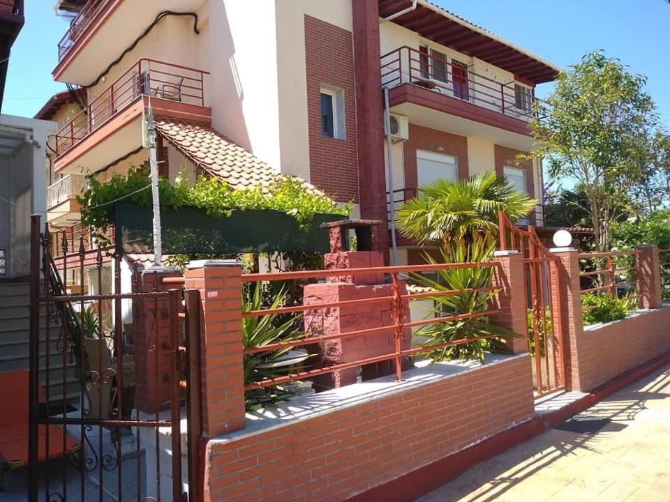 Blue Moon Apartments Nea Michaniona Exterior foto